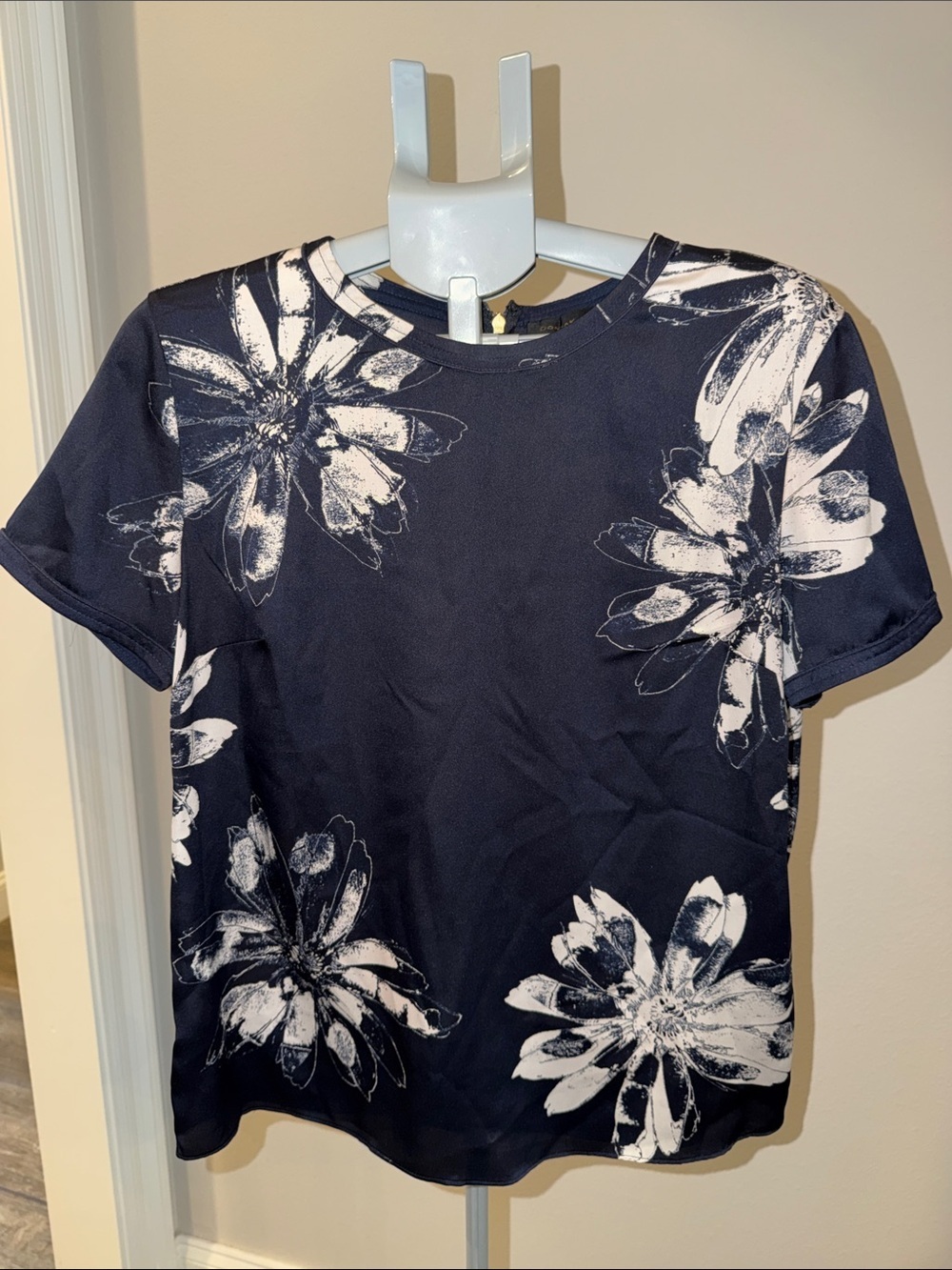 Donna Karan Luxury Navy and White Printed Top